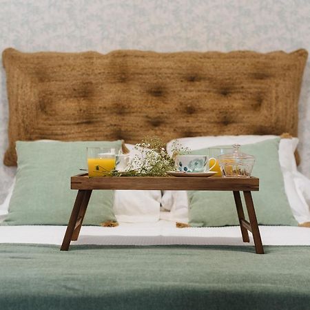 Aitana'S Retreat With Charming Garden Appartement Sevilla Buitenkant foto